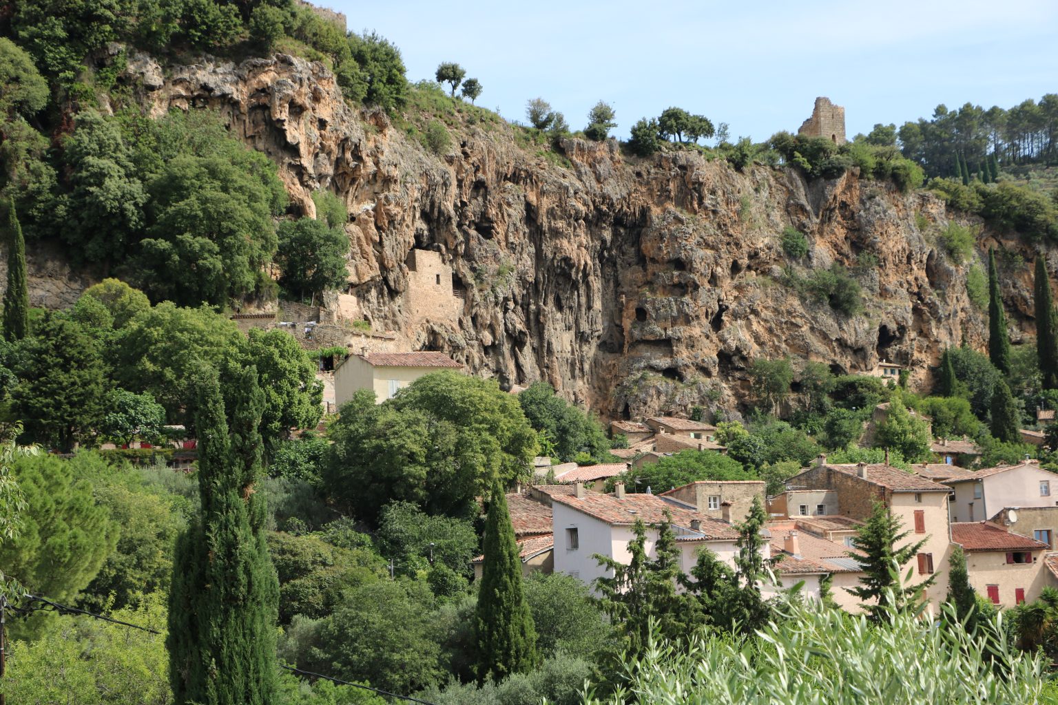 Cotignac. « Le Jardin Secret » : Benoît Witz, le provençal – Table libre